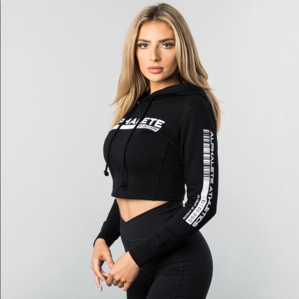 Alphalete Women’s Tactical Crop Hoodie